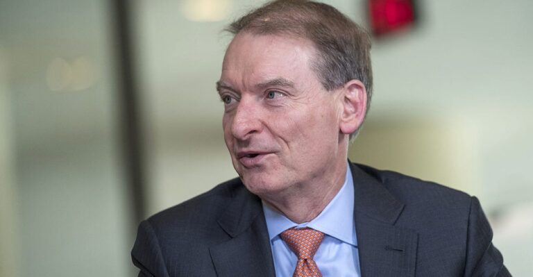 Shutdown Stalls SEC Work on Private Credit in Retirement Plans