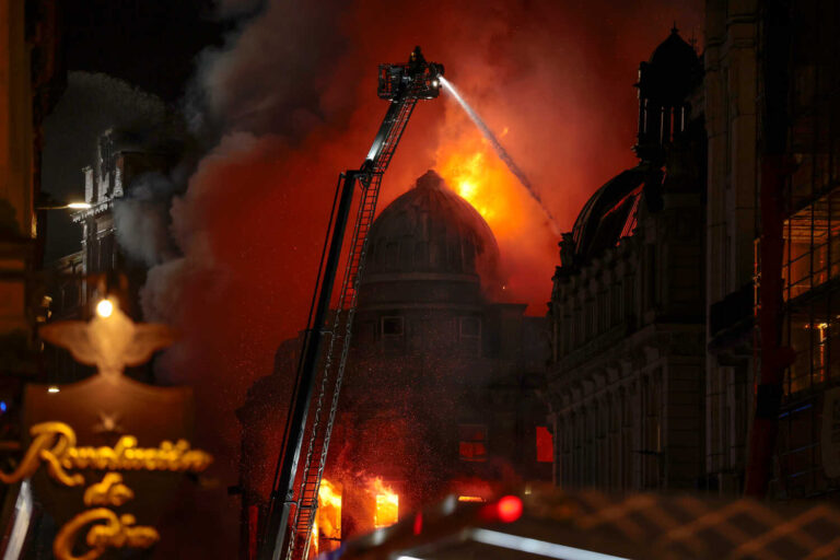 Fire Breaks Out Near Glasgow Central Station