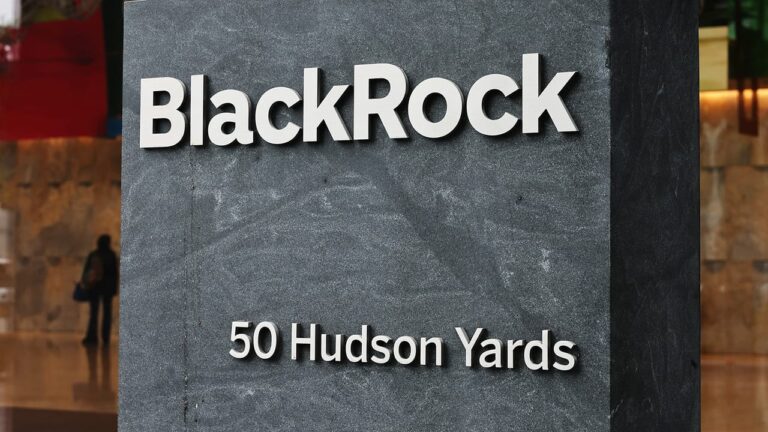 BlackRock Files to Challenge Invesco’s Nasdaq 100 ETF Monopoly