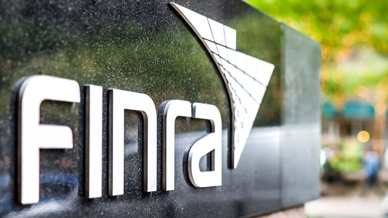 FINRA Snapshot Shows Large Broker/Dealers Grew Market Share in 2025