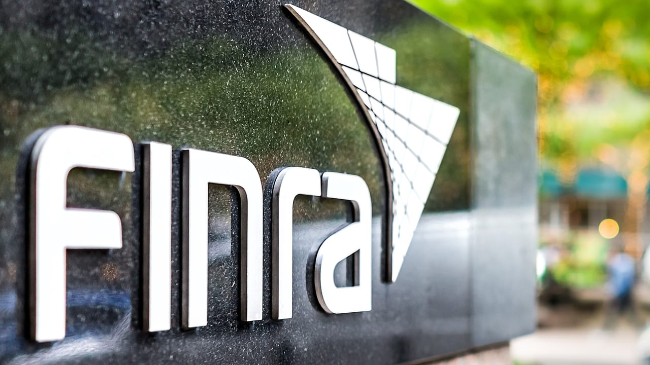 FINRA Snapshot Shows Large Broker/Dealers Grew Market Share in 2025