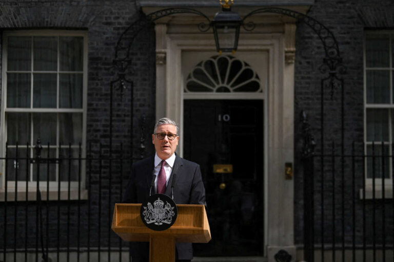 Starmer Resigns as U.K. Prime Minister and Labour Party Leader